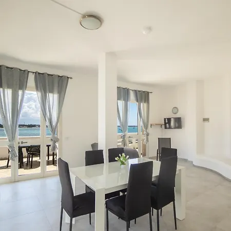 Apartment Vista Mare *
